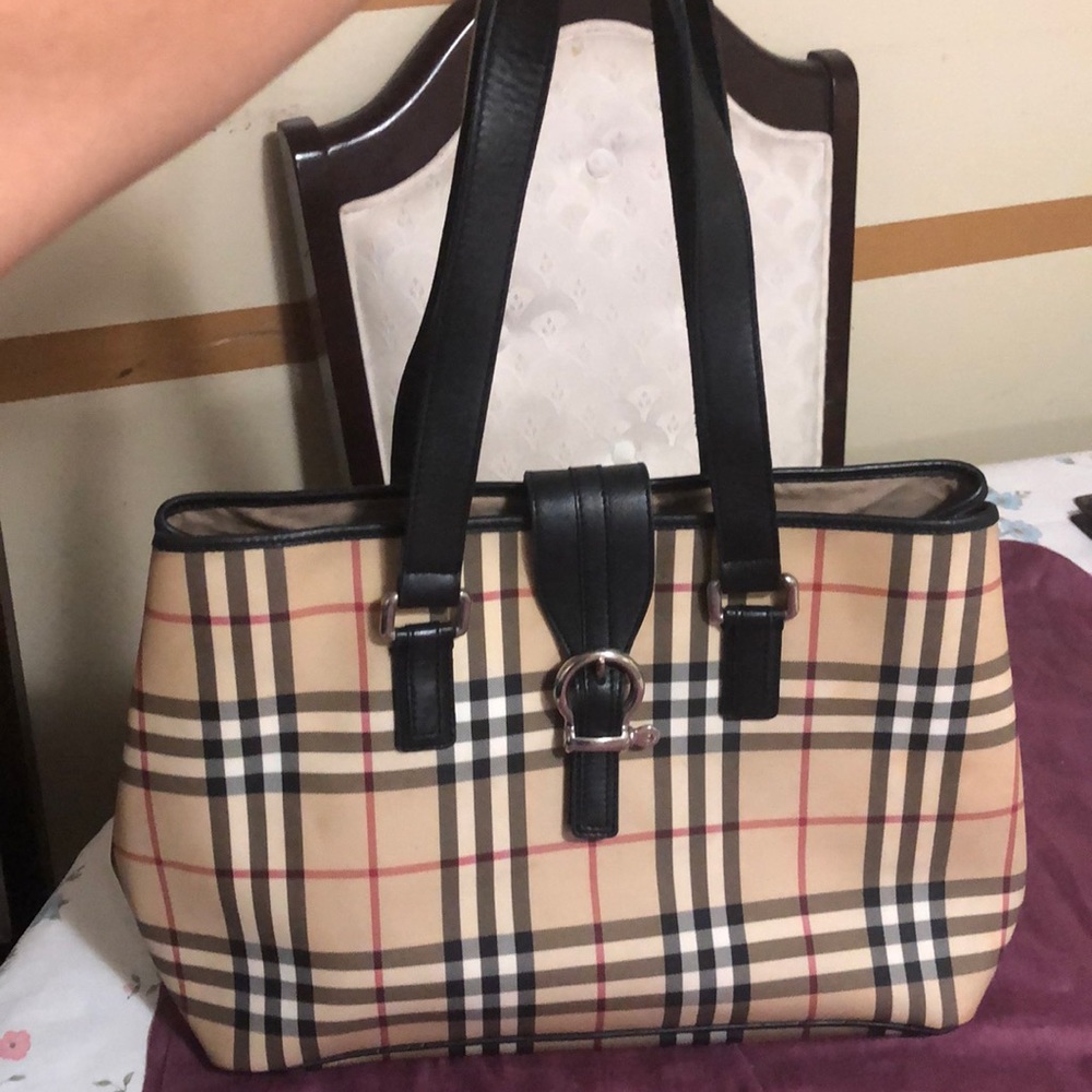 SOLD❤️Authentic Burberry Tote